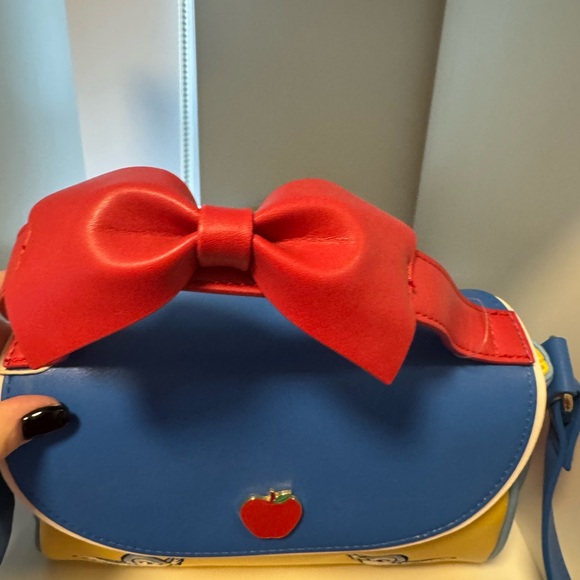 Loungefly Snow White & friends - Picture 2 of 5